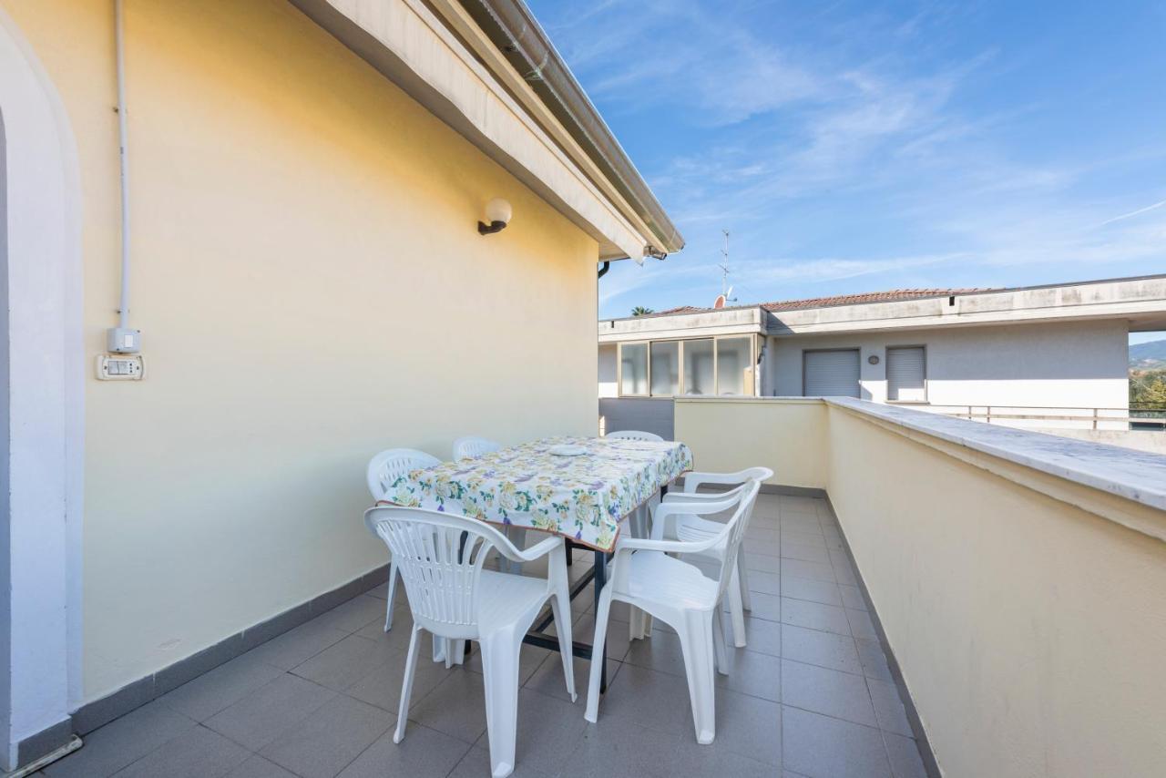 Residenza Tirrenia By Mmega Daire Marina di Massa Dış mekan fotoğraf