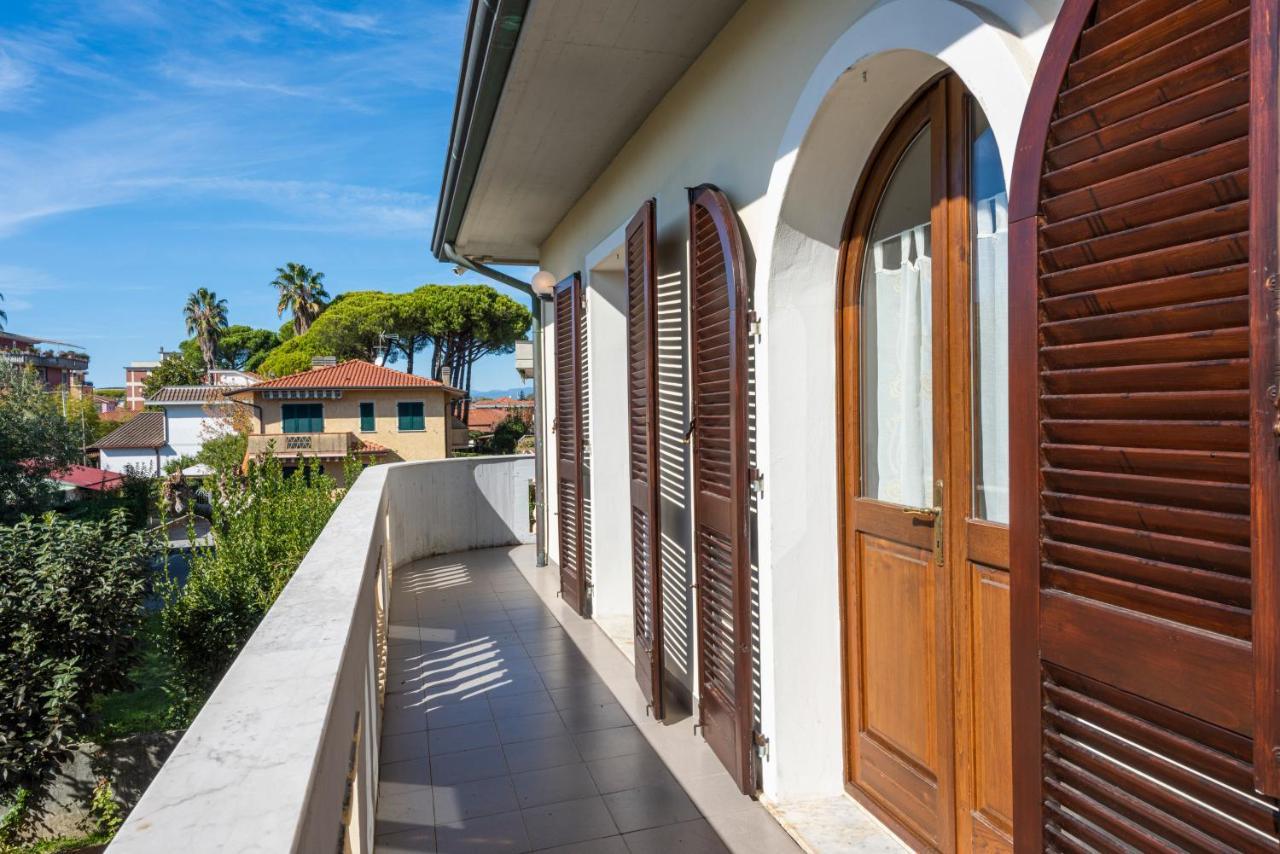 Residenza Tirrenia By Mmega Daire Marina di Massa Dış mekan fotoğraf