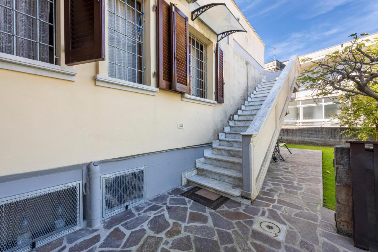 Residenza Tirrenia By Mmega Daire Marina di Massa Dış mekan fotoğraf