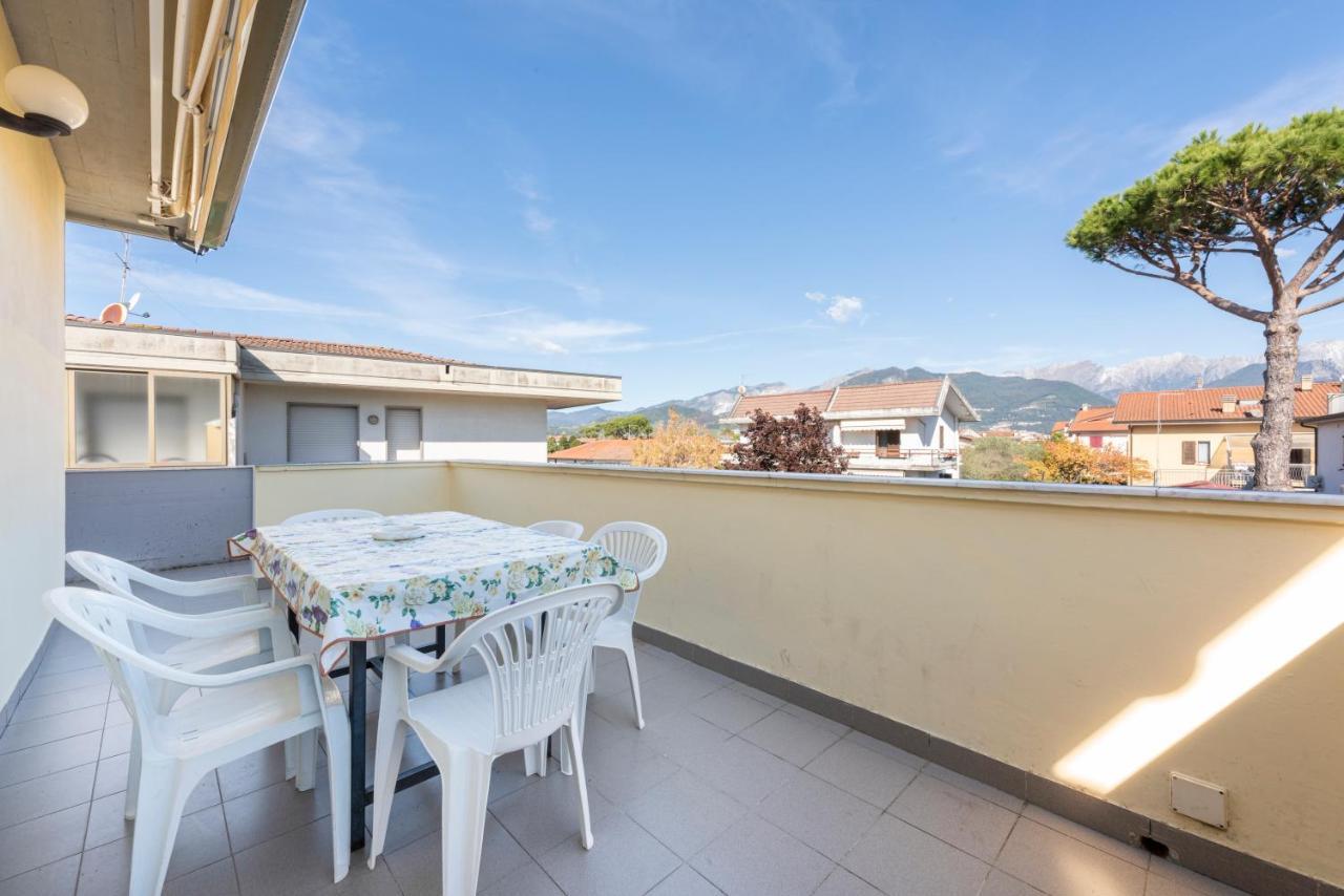 Residenza Tirrenia By Mmega Daire Marina di Massa Dış mekan fotoğraf